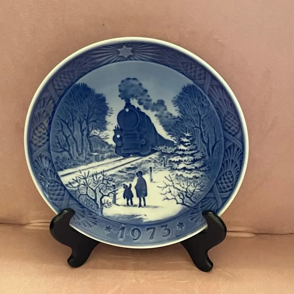 1973 Royal Copenhagen Christmas Collection Plate Vintage